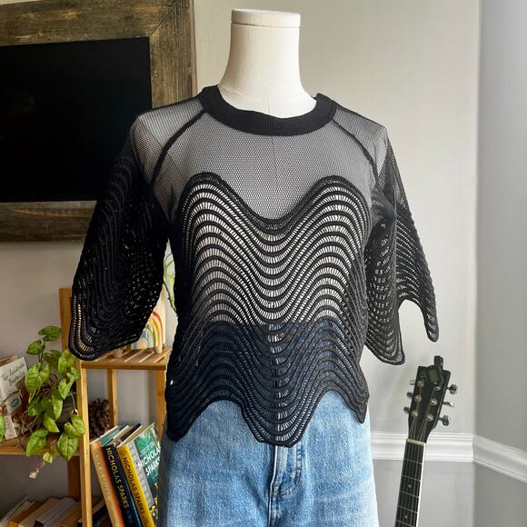 Gracia Tops - Vintage Y2K Black Sheer Crochet Zipper Top Size Small